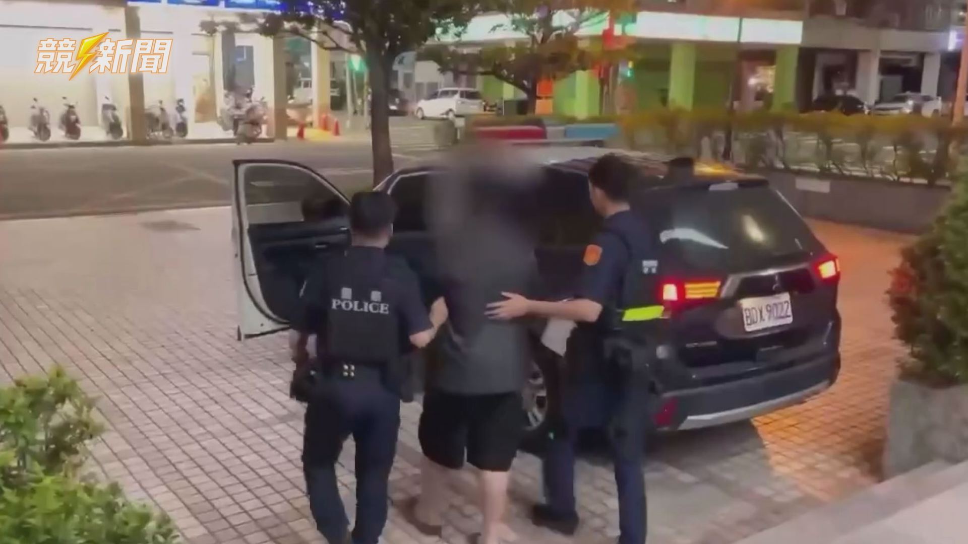 【警政】自小客紅線違停露餡 男駕駛11案通遭警盤查當場落網