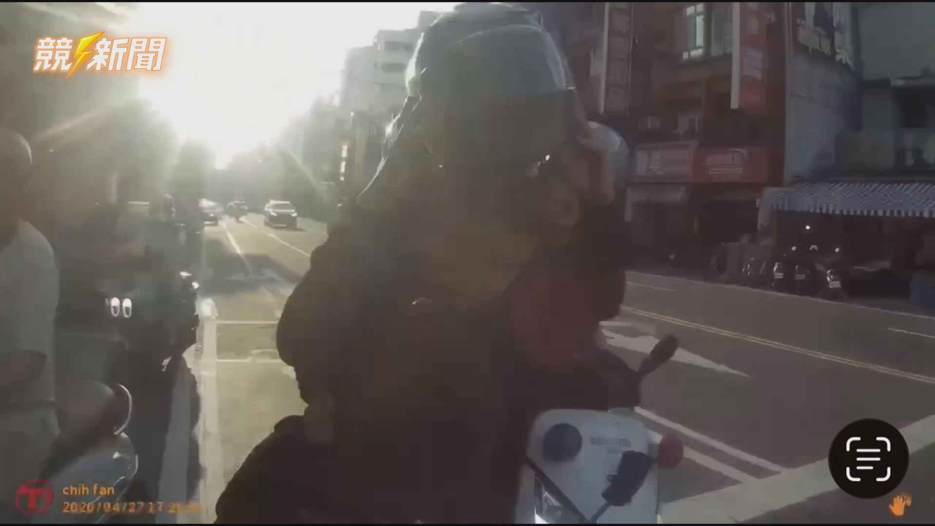 【警政】重機騎士拒檢街頭與警拉扯 民眾支援壓制原是失聯移工