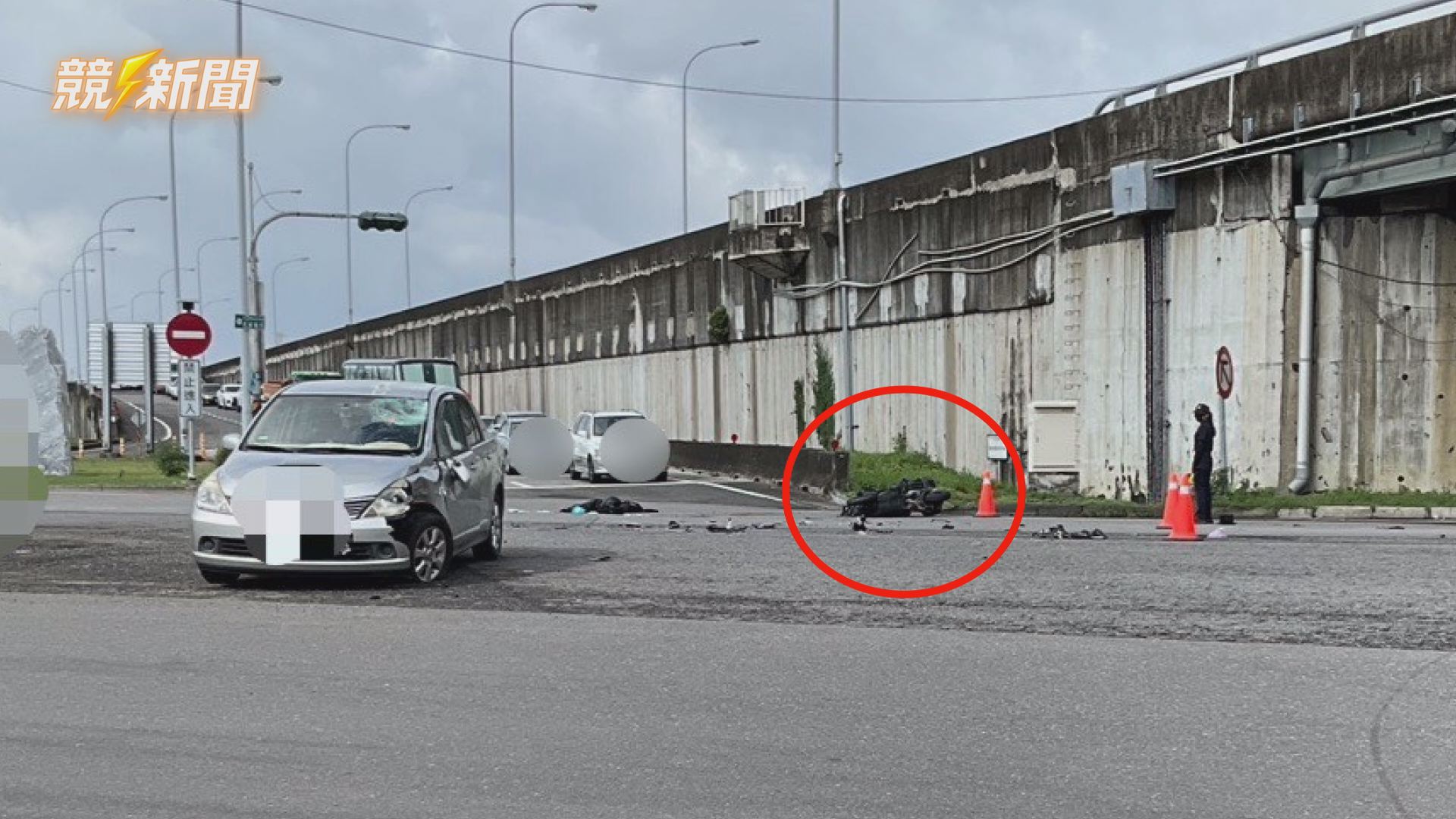 【社會】高雄楠梓鳳楠路死亡車禍 重機騎士與轎車碰撞不治