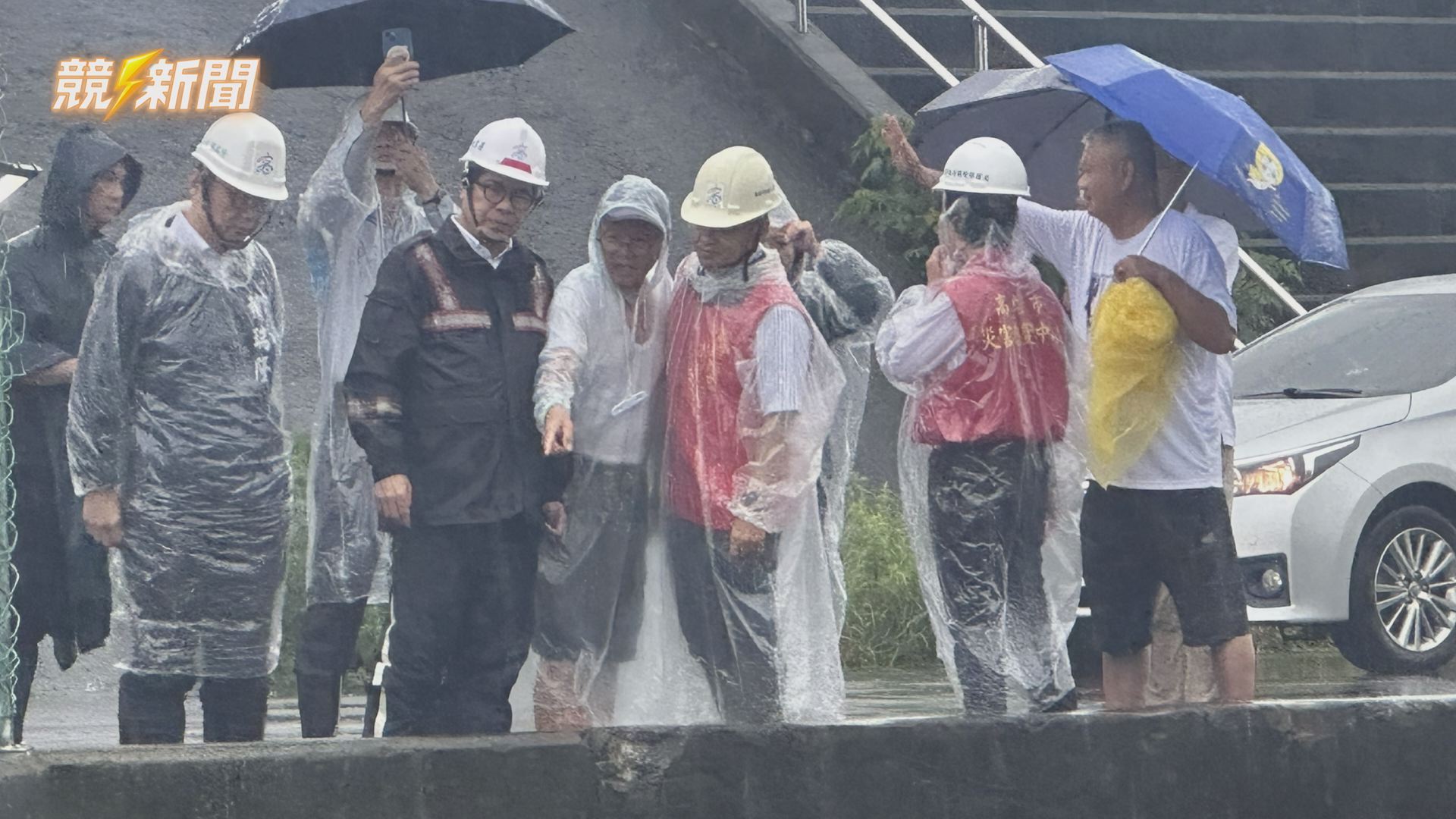 【建設】高雄旗山清晨短時豪大雨釀積淹水 水利局抽水站啟動防洪運作