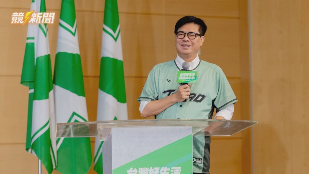 高雄市長陳其邁於行動中常會致詞推薦賴瑞隆
