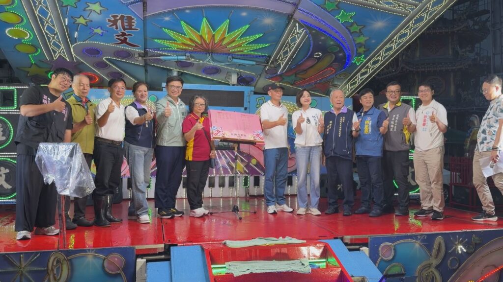 高雄關帝廟成立月老萌聯盟貴賓合照

