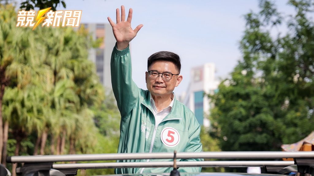 高雄市長參選人賴瑞隆車隊掃街揮手拜票