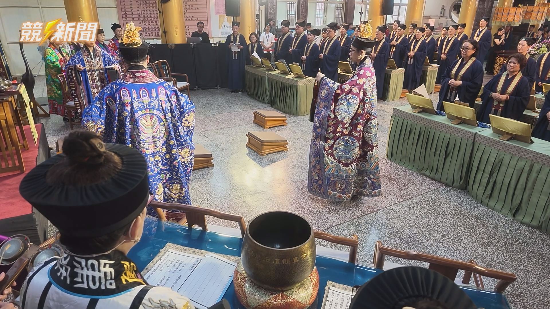 【文教】91歲阿嬤、16歲少女同天受戒 普化院首屆道教皈依大典在高雄武廟